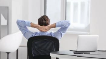 5 kluczowych ustawień dla ergonomicznie prawidłowego krzesła