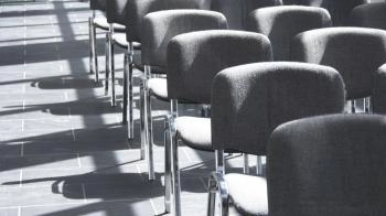 Krzesła przemysłowe — kiedy są koniecznością w warunkach produkcyjnych?